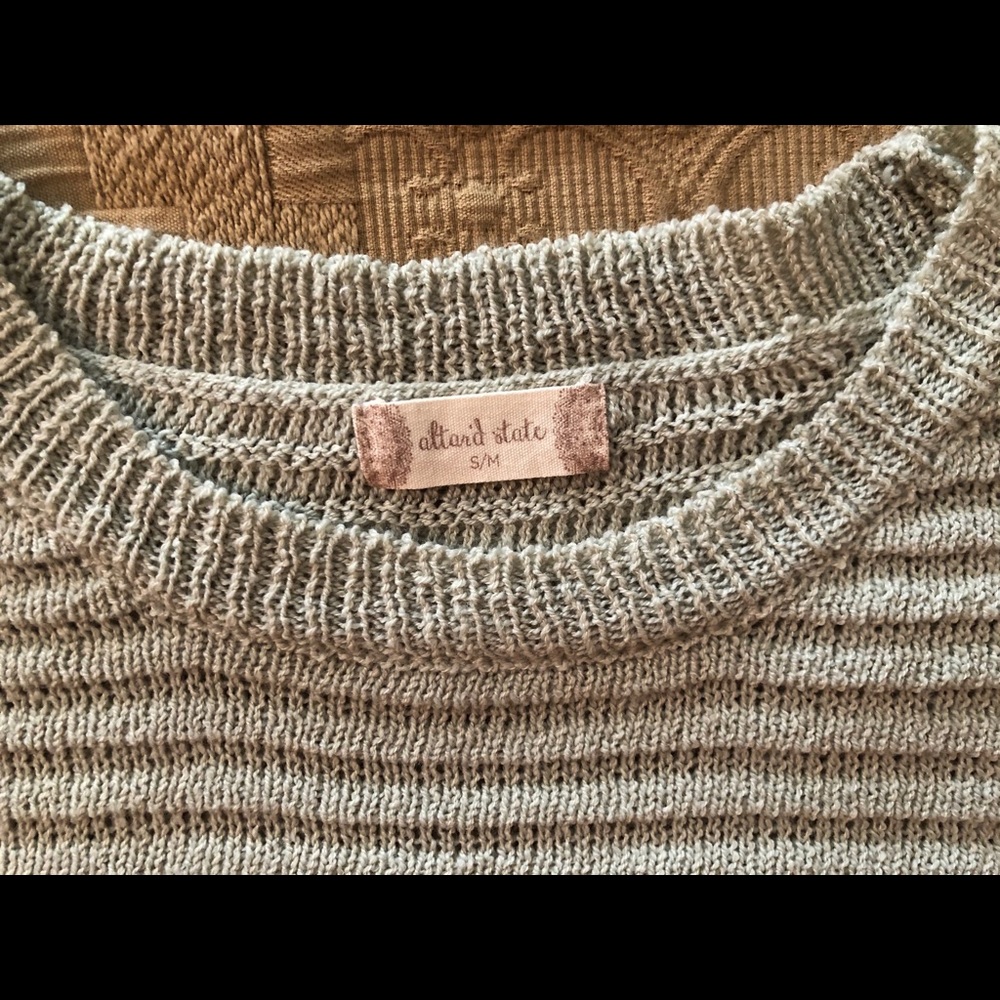 Sweater - Picture 3 of 4